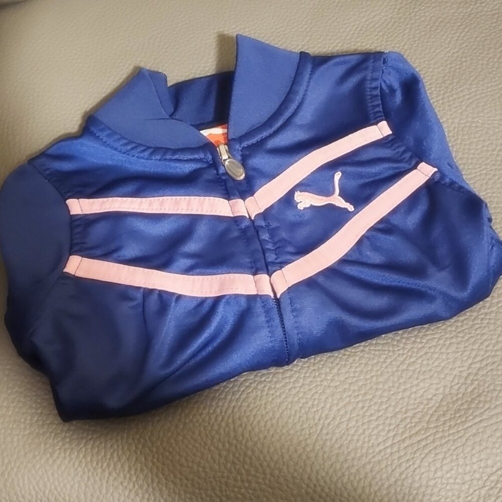 🌸Toddler PUMA running outfit, Jacket size 2T. Great condition